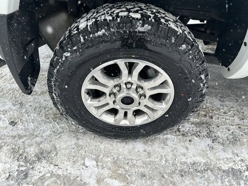 Used 2018 RAM 2500 Laramie image 12