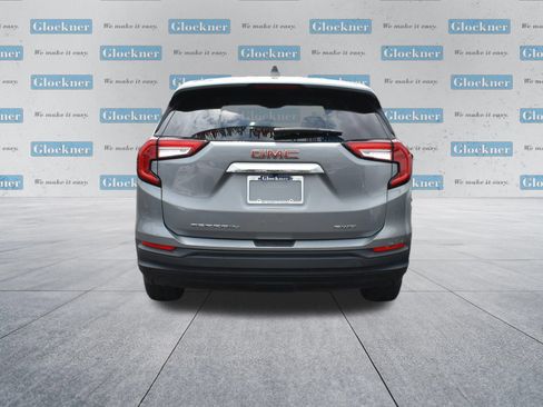 Used 2024 GMC Terrain SLE w/ LPO, Floor Liner Package AWD/4WD image 6
