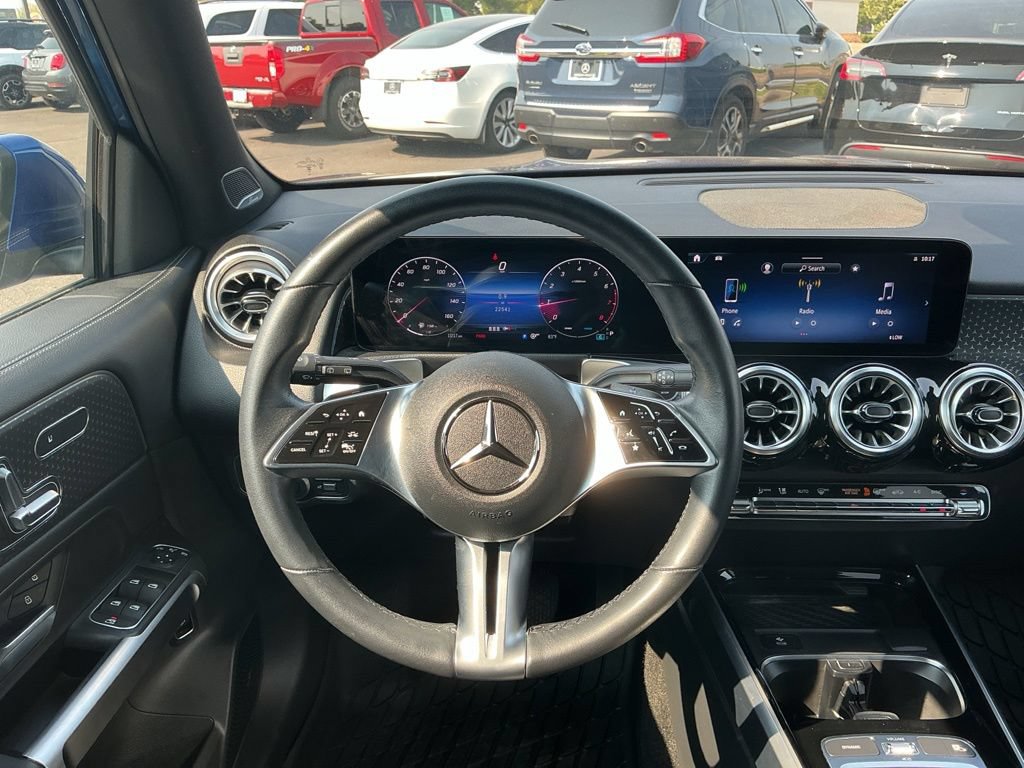 Certified 2024 Mercedes-Benz GLB 250 4MATIC image 28