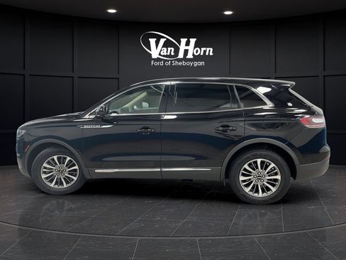 Used 2023 Lincoln Nautilus AWD w/ Premium Package image 4