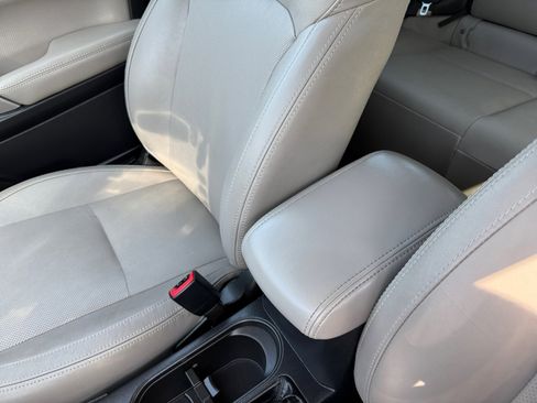 Used 2018 Subaru Forester 2.5i Limited AWD/4WD image 14