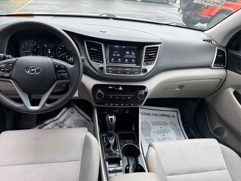 Used 2018 Hyundai Tucson SEL image 13