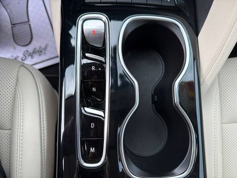 Certified 2023 Buick Envision Essence AWD/4WD image 21