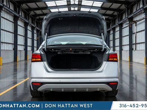 Used 2024 Nissan Altima 2.5 SV image 31