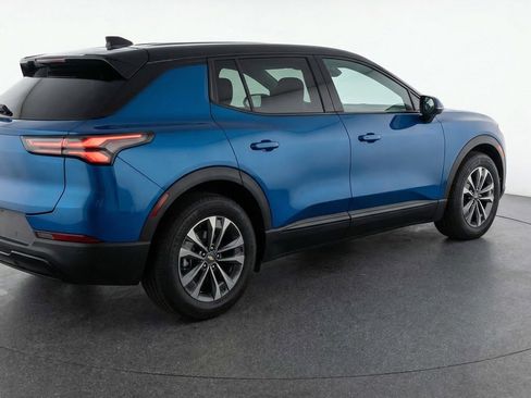 Used 2025 Chevrolet Equinox LT image 9