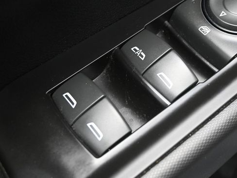 Used 2020 Chevrolet Silverado 1500 Custom w/ Custom Value Package image 14