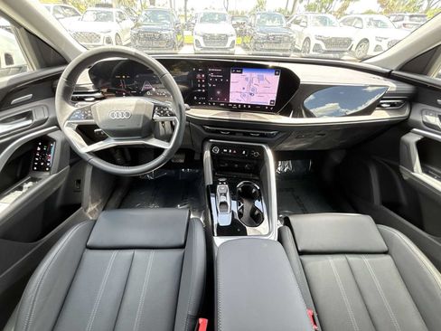 Certified 2025 Audi Q5 Premium Plus w/ Premium Plus AWD/4WD image 10