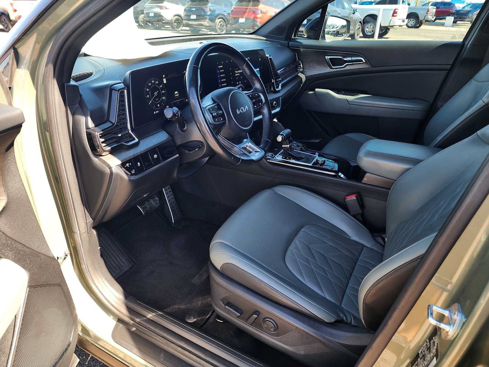 Used 2023 Kia Sportage X-Pro AWD/4WD image 16
