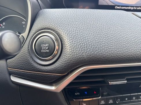 Used 2024 MAZDA CX-90 3.3 Turbo w/ Preferred Plus image 22