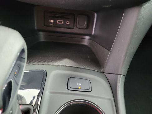 Certified 2022 Chevrolet Equinox RS w/ Infotainment Package image 25