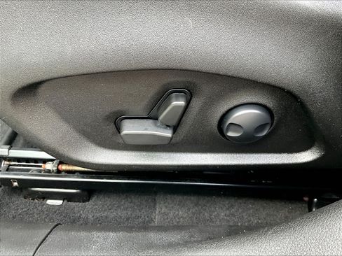 Used 2022 Jeep Renegade Limited AWD/4WD image 35