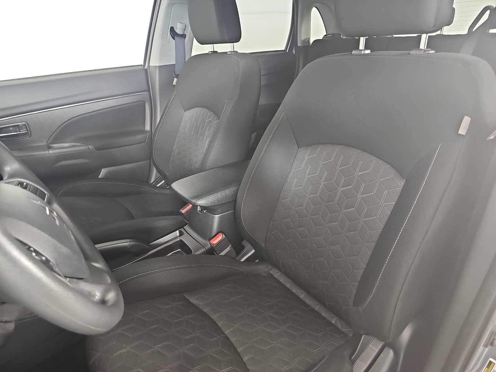 Used 2024 Mitsubishi Outlander Sport ES AWD/4WD image 14