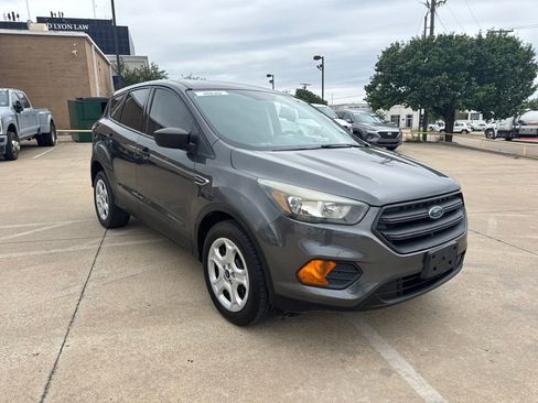 Used 2018 Ford Escape S FWD image 3