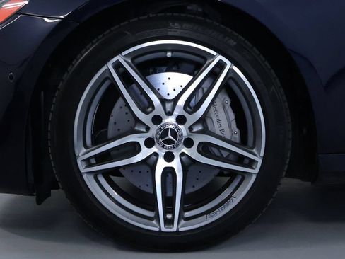 Used 2019 Mercedes-Benz E 300 4MATIC image 36