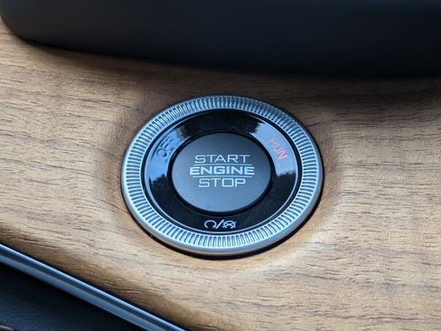 Used 2023 Jeep Grand Cherokee Summit image 35