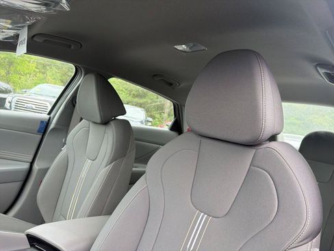New 2026 Hyundai Elantra Sport FWD image 12