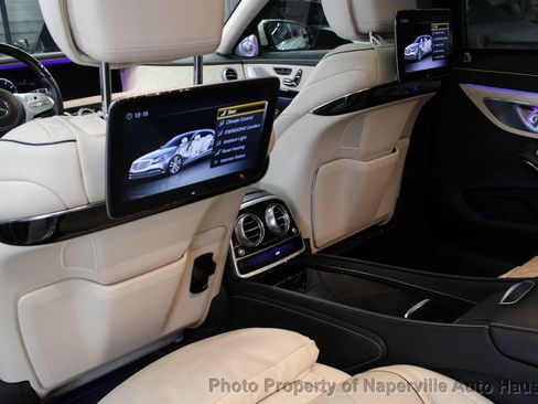 Used 2018 Mercedes-Benz Maybach S 560 4MATIC image 33