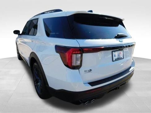 New 2025 Ford Explorer ST w/ Sun And Sound Package image 9
