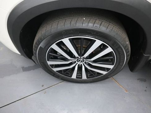 Used 2023 Nissan Pathfinder Platinum AWD/4WD image 42