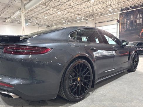 Used 2017 Porsche Panamera image 36