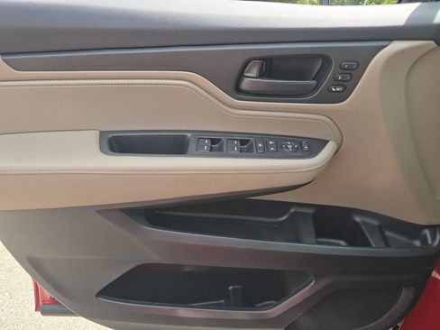 Used 2024 Honda Odyssey EX-L image 23