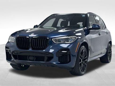 Used 2023 BMW X5 M50i w/ Executive Package image 3