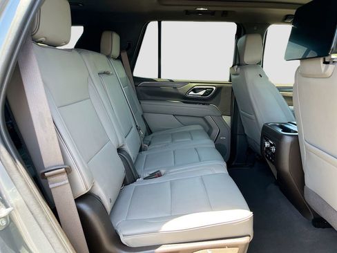 Used 2022 GMC Yukon SLT w/ SLT Premium Package AWD/4WD image 30