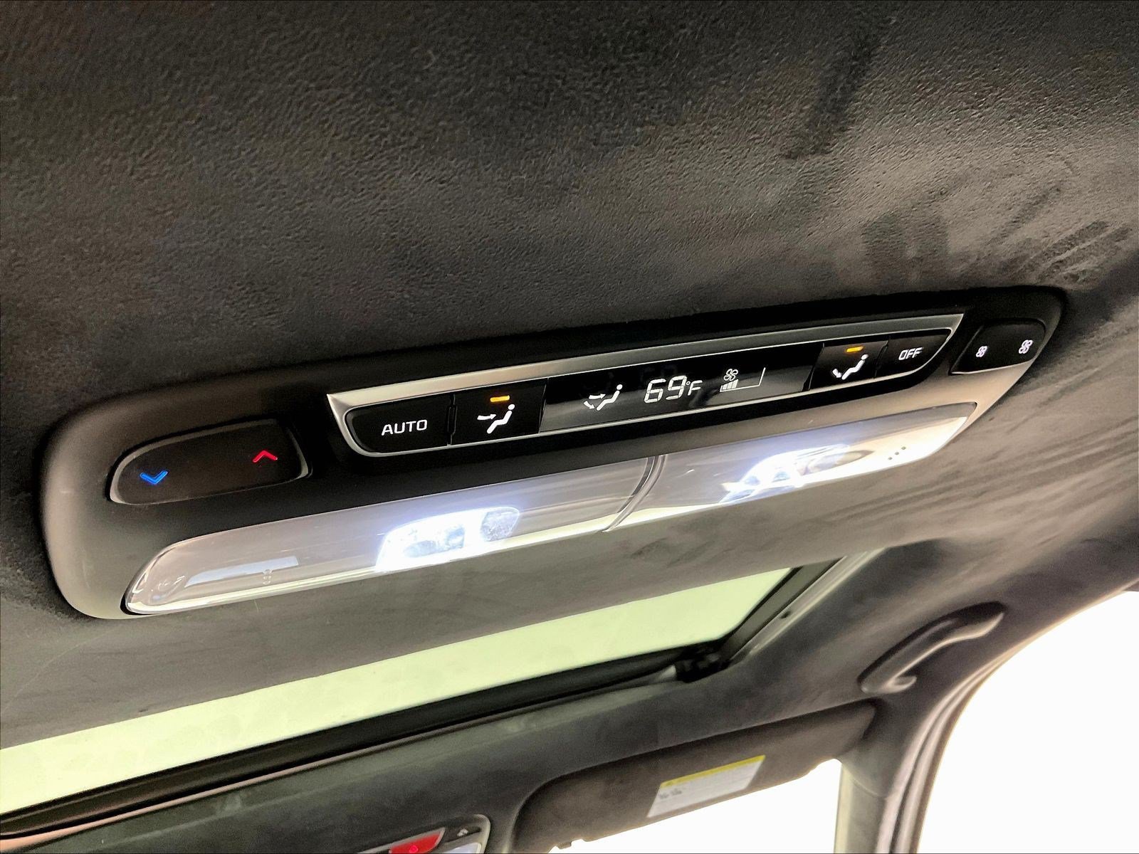 Certified 2024 Kia Telluride SX Prestige X-Line AWD/4WD image 10