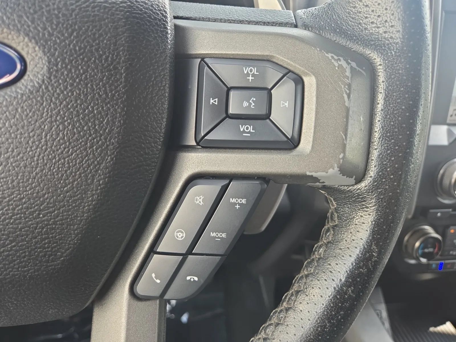 Used 2018 Ford F150 Raptor w/ Equipment Group 802A Luxury AWD/4WD image 22