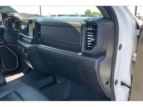 Used 2024 Chevrolet Silverado 3500 LTZ image 17