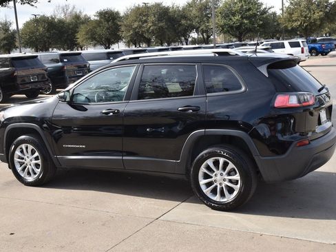 Used 2021 Jeep Cherokee Latitude image 11