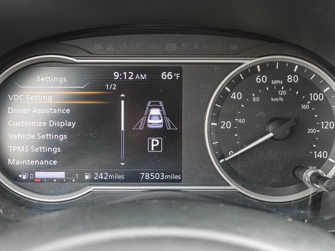 Used 2021 Nissan Versa SV FWD image 24
