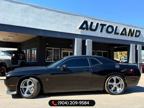 Used 2015 Dodge Challenger R/T Scat Pack w/ Scat Pack Appearance Package image 4