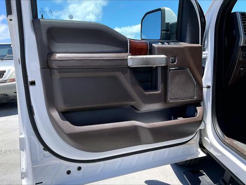 Used 2020 Ford F150 King Ranch w/ Equipment Group 601A Luxury RWD image 27