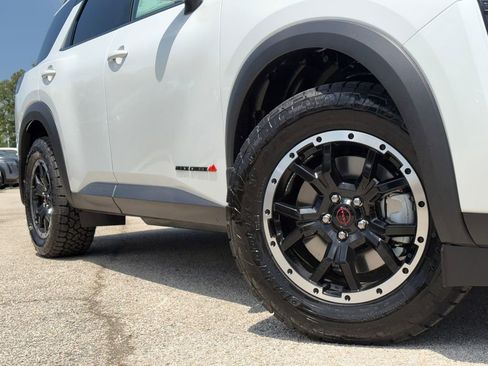 New 2026 Nissan Pathfinder Rock Creek AWD/4WD image 2