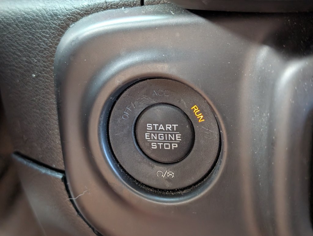Used 2018 Jeep Wrangler Unlimited Rubicon w/ Dual Top Group AWD/4WD image 21