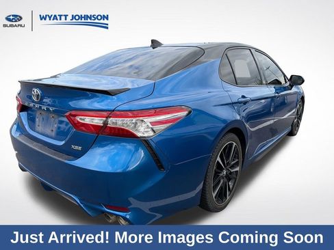 Used 2020 Toyota Camry XSE image 5