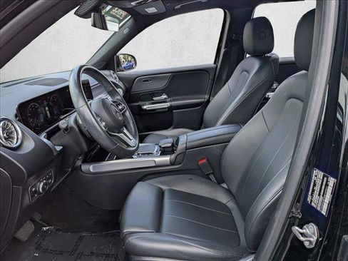 Used 2022 Mercedes-Benz GLB 250 image 14