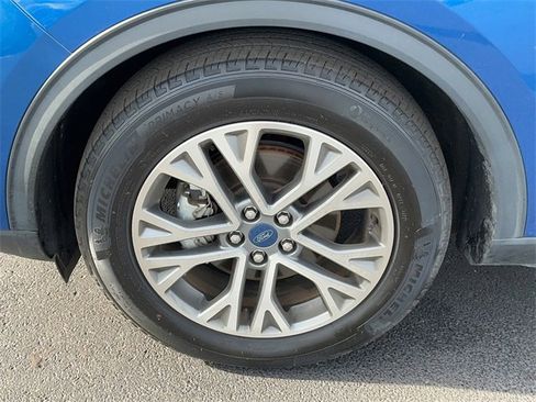 Used 2022 Ford Escape SEL image 9