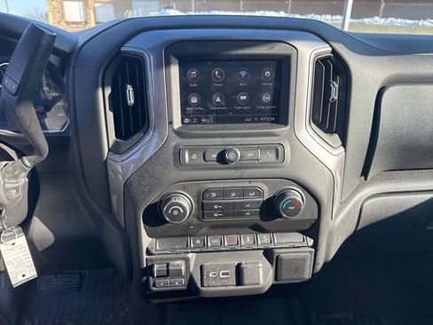 Used 2021 Chevrolet Silverado 1500 Custom Trail Boss w/ Realtree Special Edition image 14