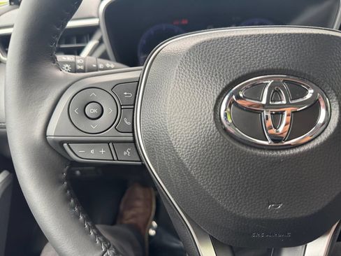 Used 2026 Toyota Corolla Cross XLE w/ Convenience Package AWD/4WD image 29