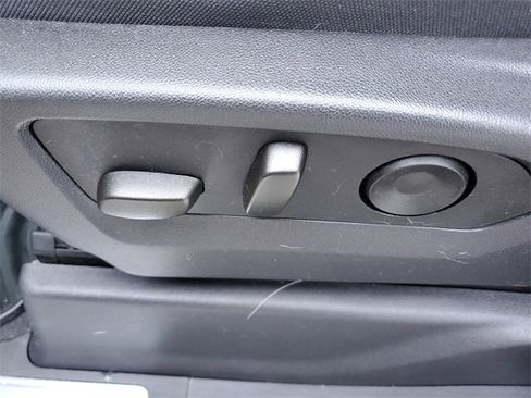 Used 2025 GMC Sierra 1500 Elevation image 22