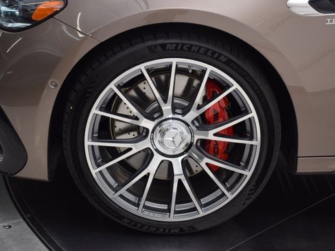 Used 2025 Mercedes-Benz E 53 AMG e 4MATIC Sedan image 11