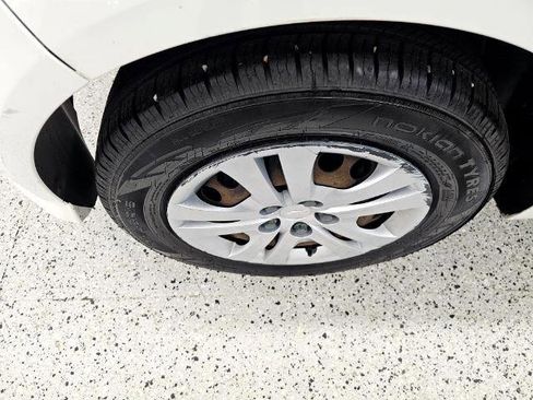 Used 2018 Chevrolet Sonic LT image 40