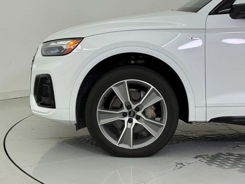Used 2025 Audi Q5 2.0T Premium image 12