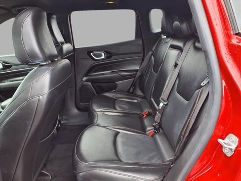 Used 2023 Jeep Compass Limited image 23