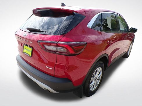 Used 2023 Ford Escape Active w/ Tech Pack #1 AWD/4WD image 6