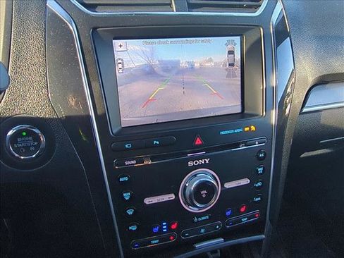 Used 2018 Ford Explorer Sport w/ Equipment Group 401A image 11