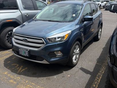 Used 2018 Ford Escape SE w/ SE Sync 3 Package
