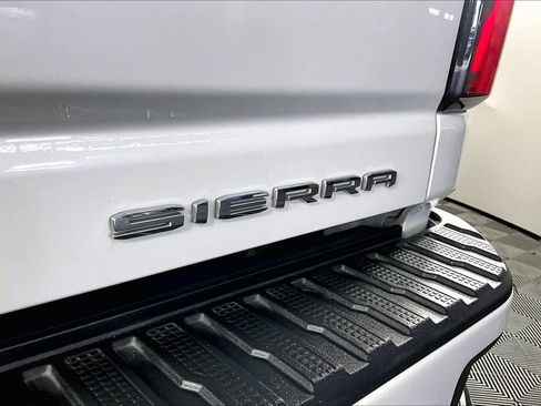 Used 2024 GMC Sierra 2500 Denali w/ Denali Reserve Package AWD/4WD image 30